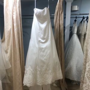 Mermaid style Alfred Angelo designer Wedding Dress